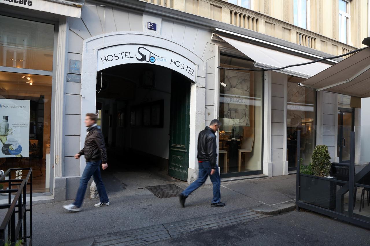 Subspace Hostel Zagreb Exterior photo