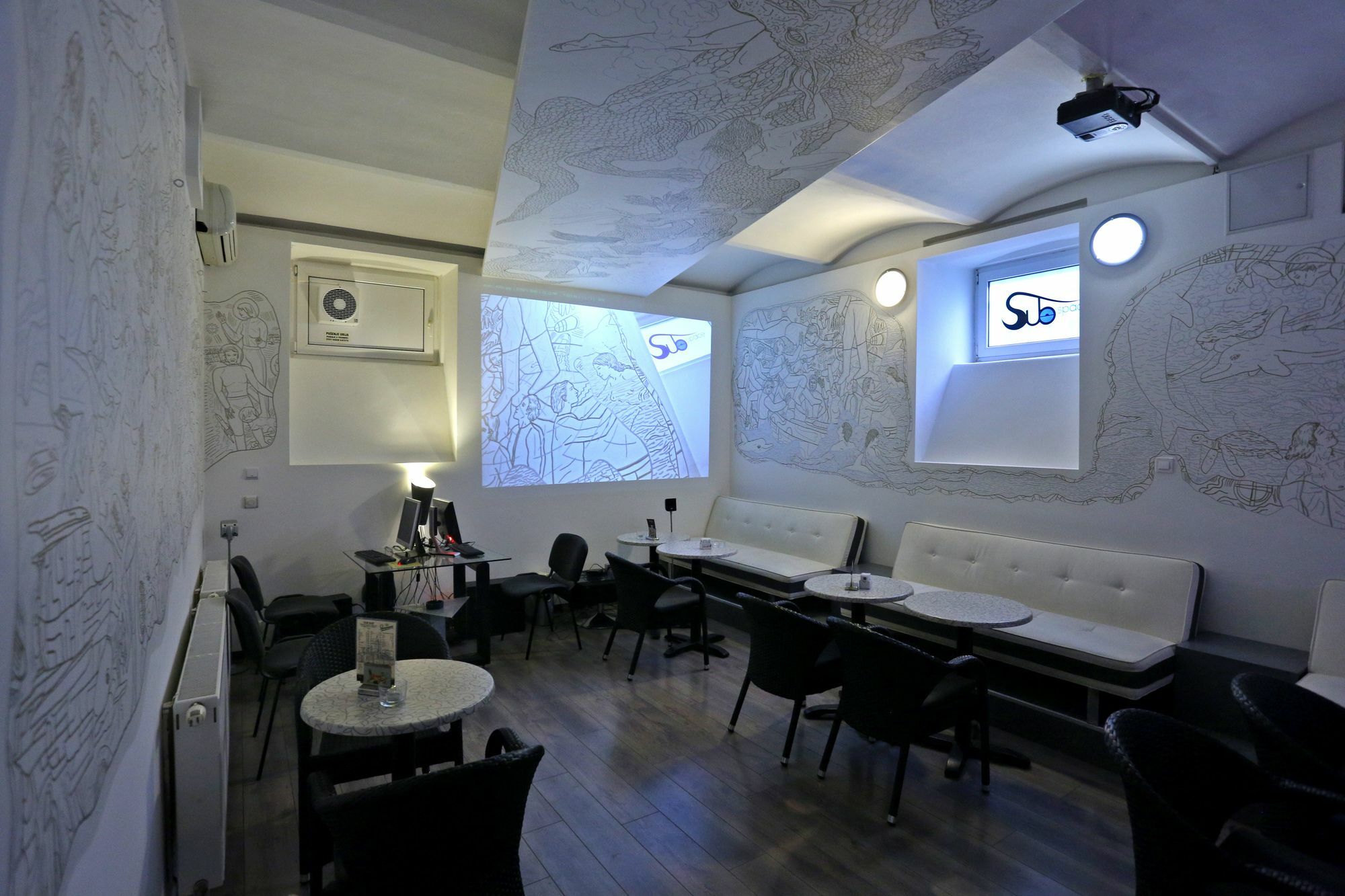Subspace Hostel Zagreb Exterior photo